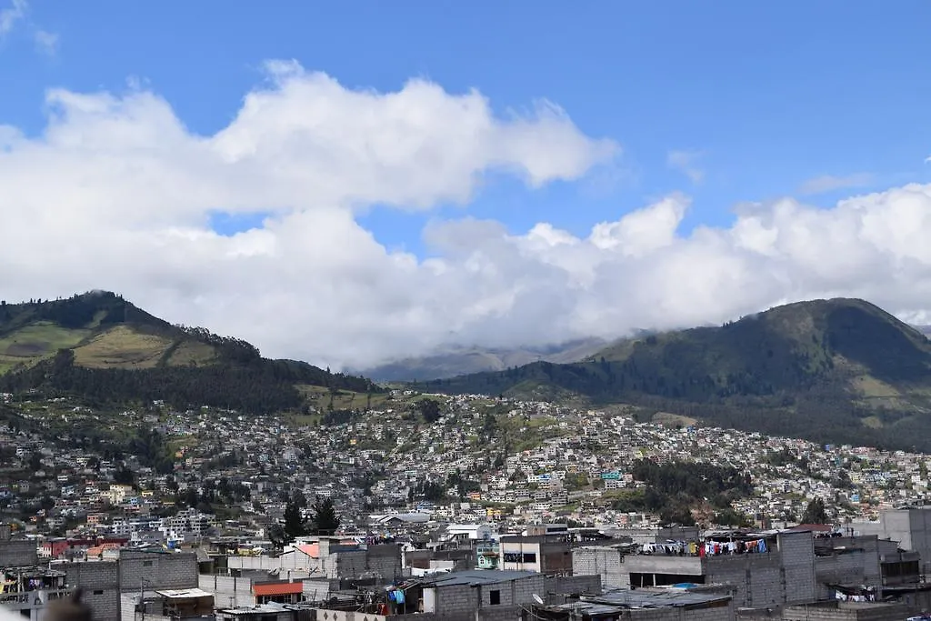 Miguel Angel Terminal Quitumbe Hotel Quito