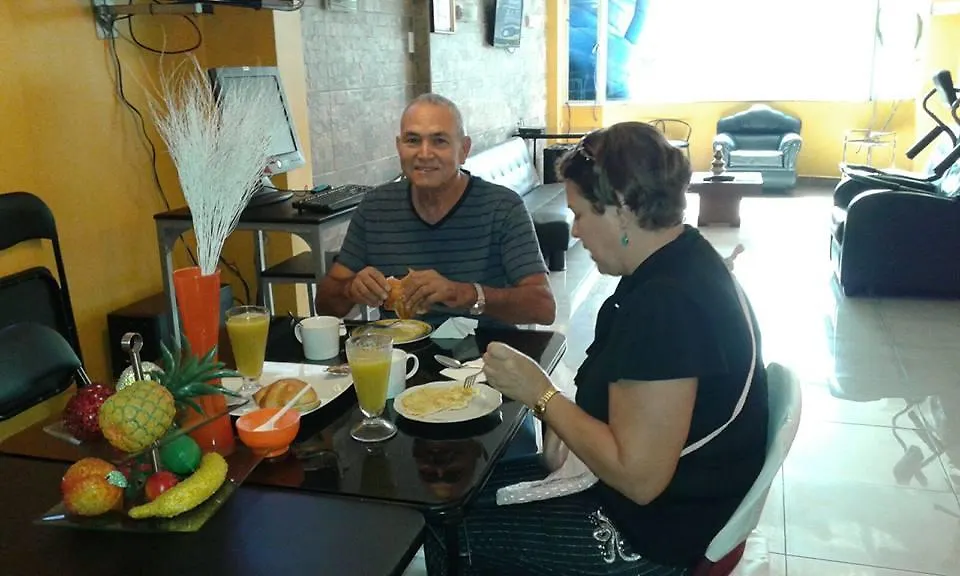Miguel Angel Terminal Quitumbe Hotel Quito