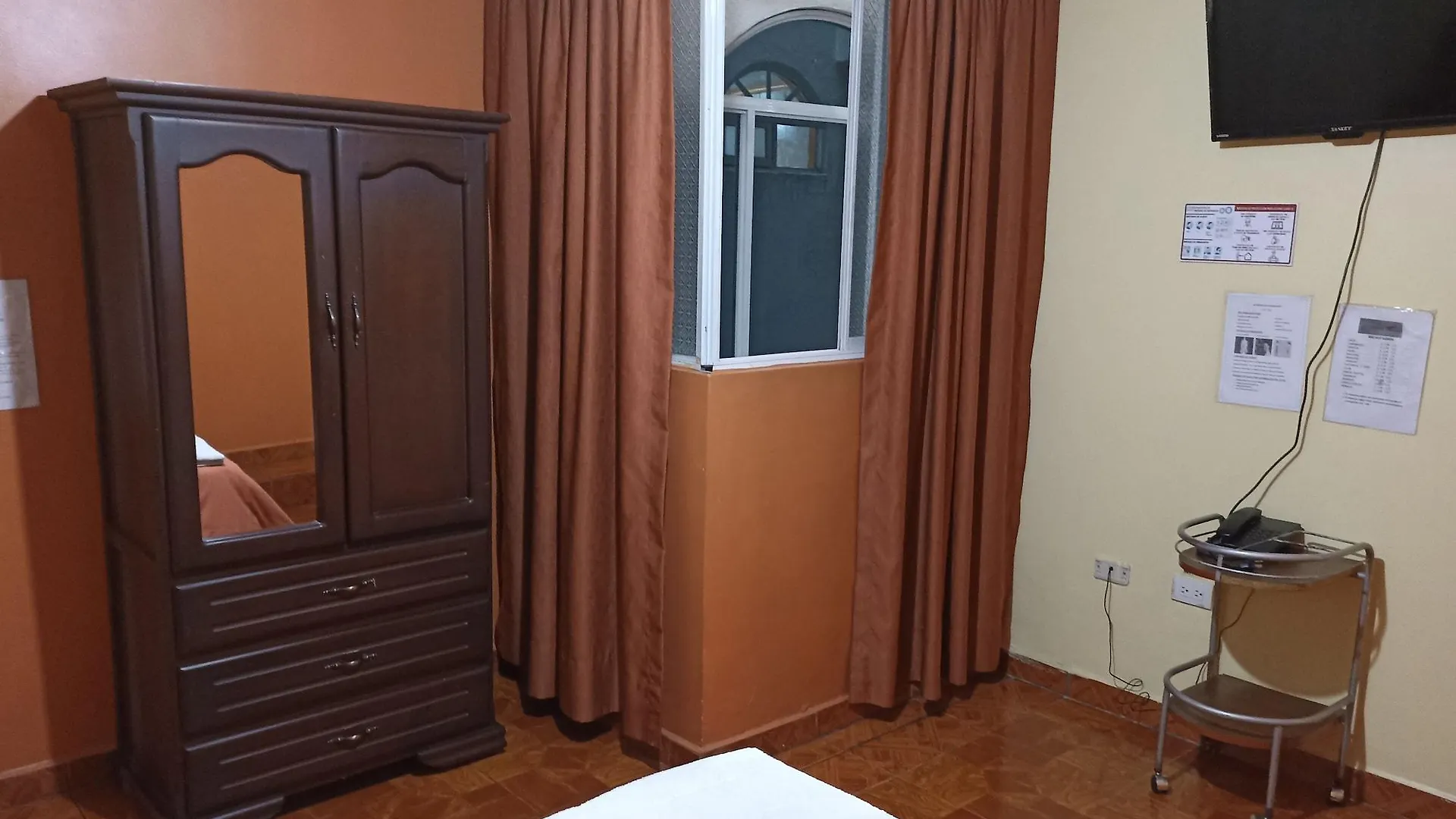 Miguel Angel Terminal Quitumbe Hotel Quito 3*,